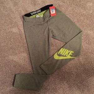 NWT Grey Nike Legging with Neon Green JDI Design